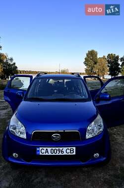 Позашляховик / Кросовер Daihatsu Terios 2008 в 