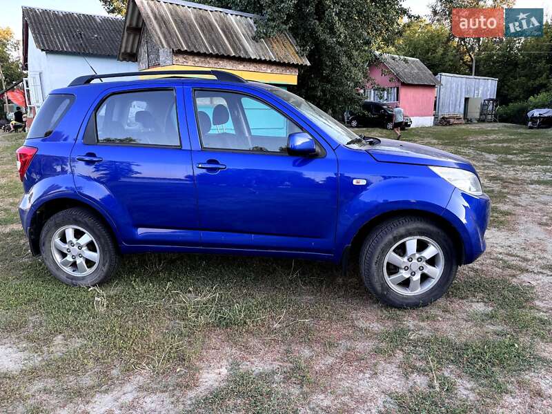 Позашляховик / Кросовер Daihatsu Terios 2008 в Каневі