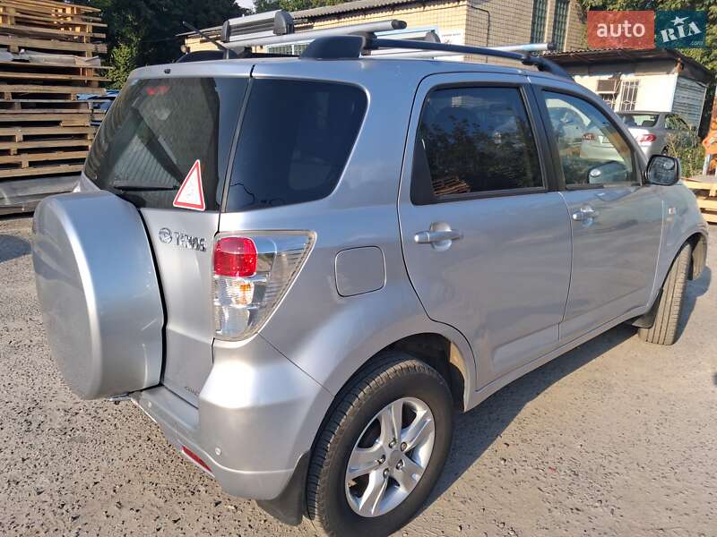 Внедорожник / Кроссовер Daihatsu Terios 2010 в Киеве
