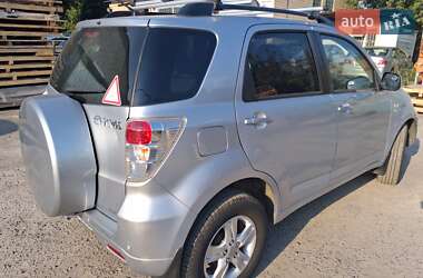 Позашляховик / Кросовер Daihatsu Terios 2010 в 