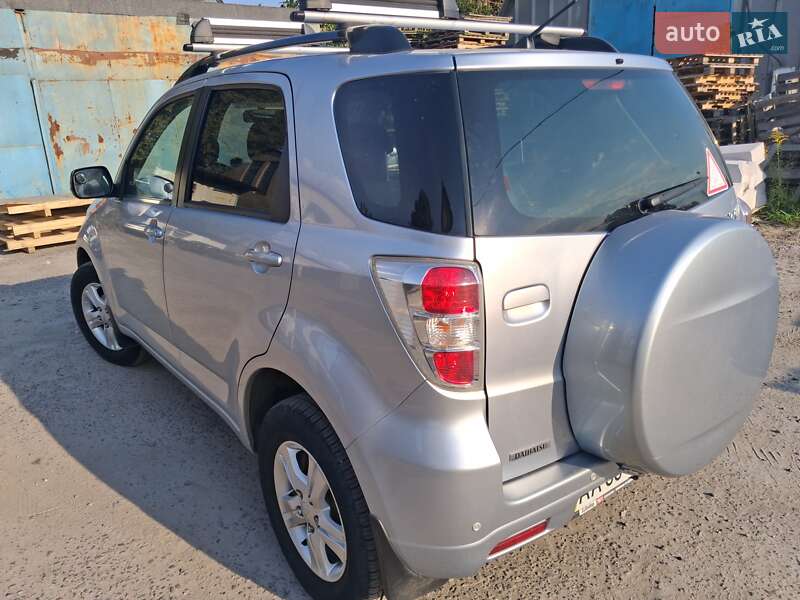 Внедорожник / Кроссовер Daihatsu Terios 2010 в Киеве