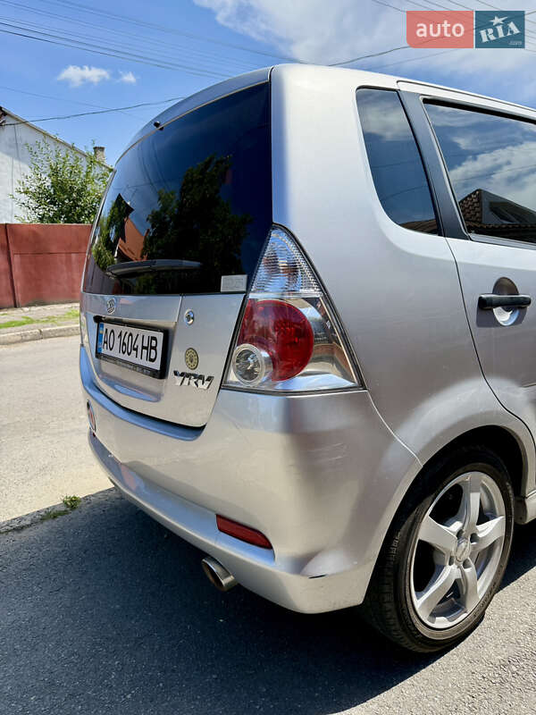 Микровэн Daihatsu YRV 2005 в Ужгороде