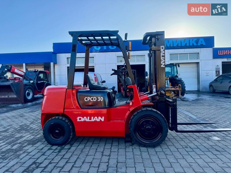 Вилочный погрузчик Dalian CPCD 2018 в Радомышле