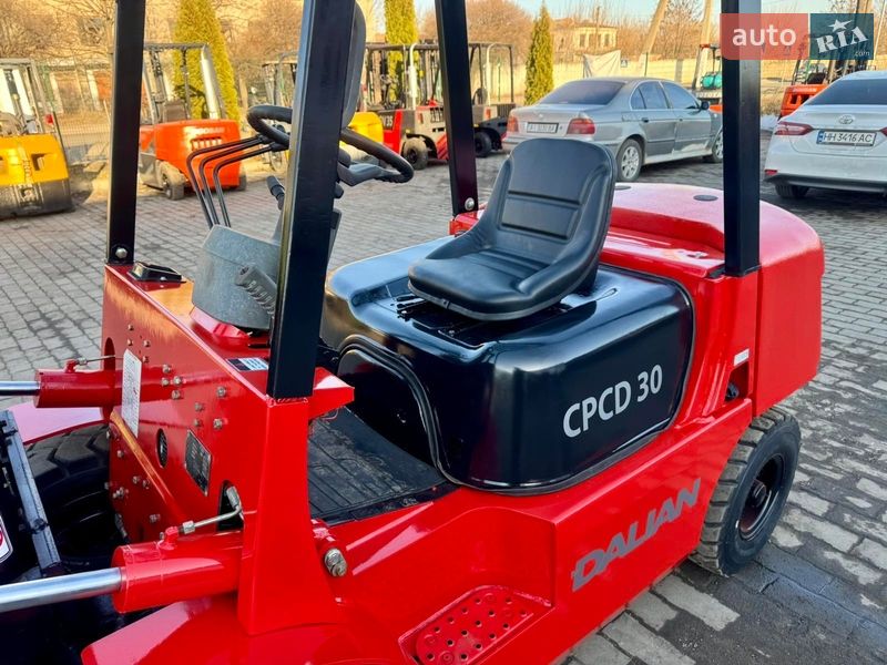 Вилочный погрузчик Dalian CPCD 2018 в Радомышле