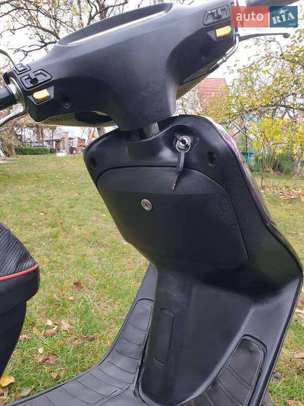 Скутер Defiant Kamei 2006 в Ржищеві