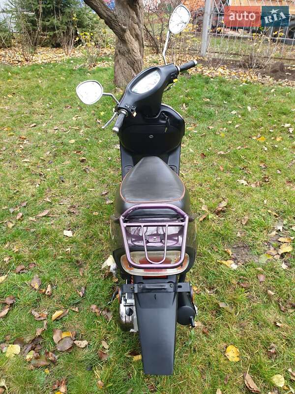 Скутер Defiant Kamei 2006 в Ржищеві