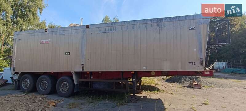 Зерновоз - полуприцеп Dennison Trailers 2007 в Млинове