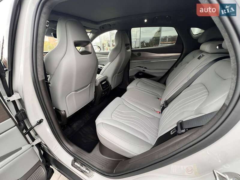 Позашляховик / Кросовер Denza N7 2025 в Дніпрі фото 18 Позашляховик / Кросовер Denza N7 2025 в Дніпрі