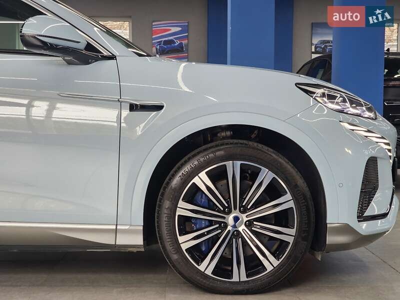 Позашляховик / Кросовер Denza N7 2023 в Дніпрі