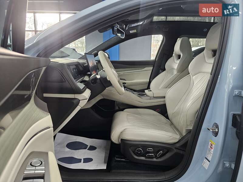 Позашляховик / Кросовер Denza N7 2023 в Дніпрі