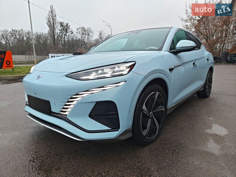 Фастбэк Denza N7 2023 в Киеве