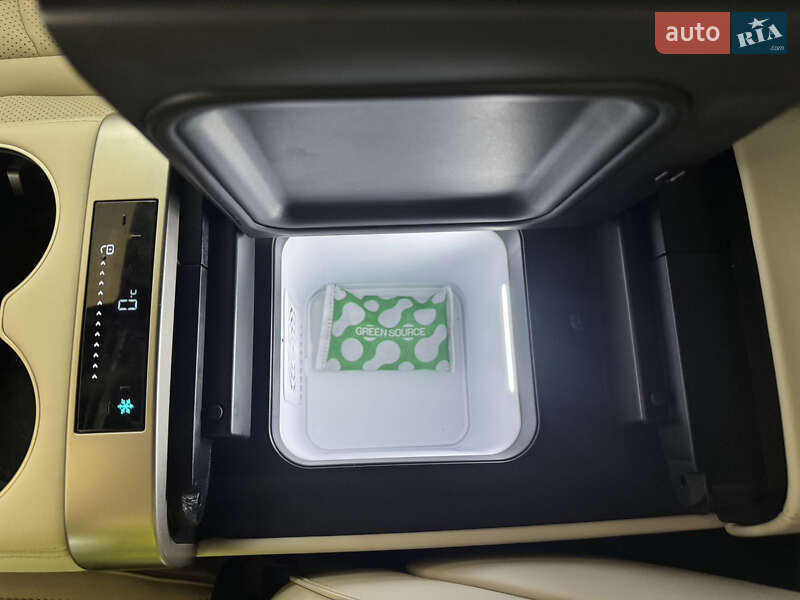 Ліфтбек Denza Z9 GT 2024 в Києві