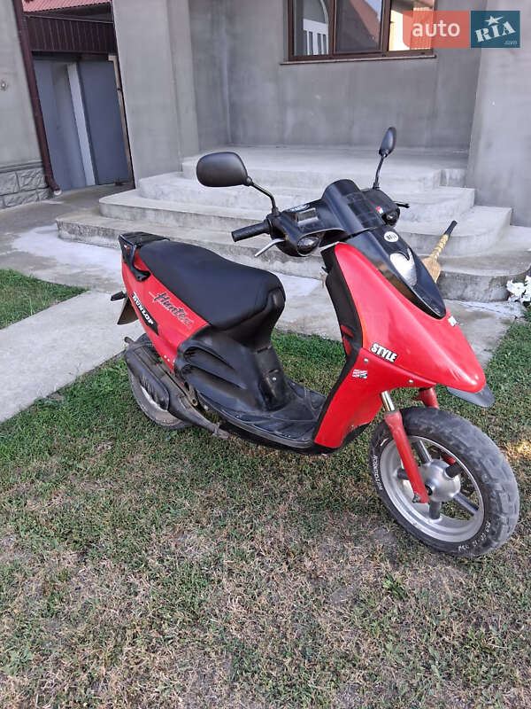 Скутер Derbi Hunter 2000 в Черновцах фото Скутер Derbi Hunter 2000 в Черновцах