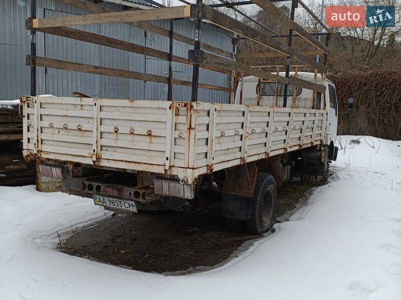 Борт DFAC 1045 2007 в Києві