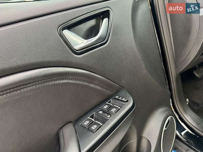 Внедорожник / Кроссовер DFSK Seres 3 2022 в Дрогобыче