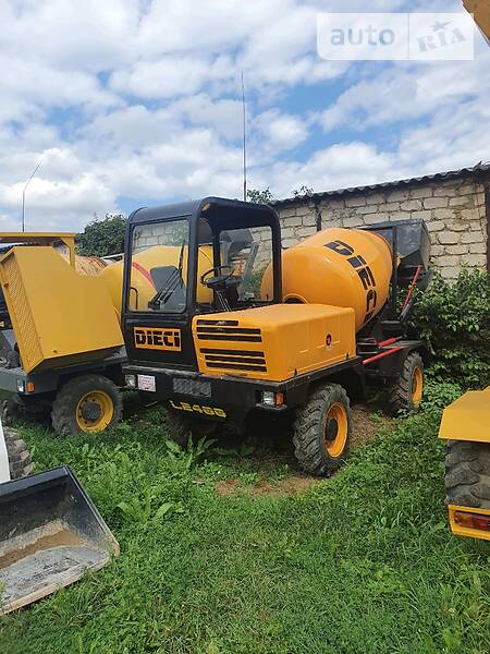 Dieci L 2002