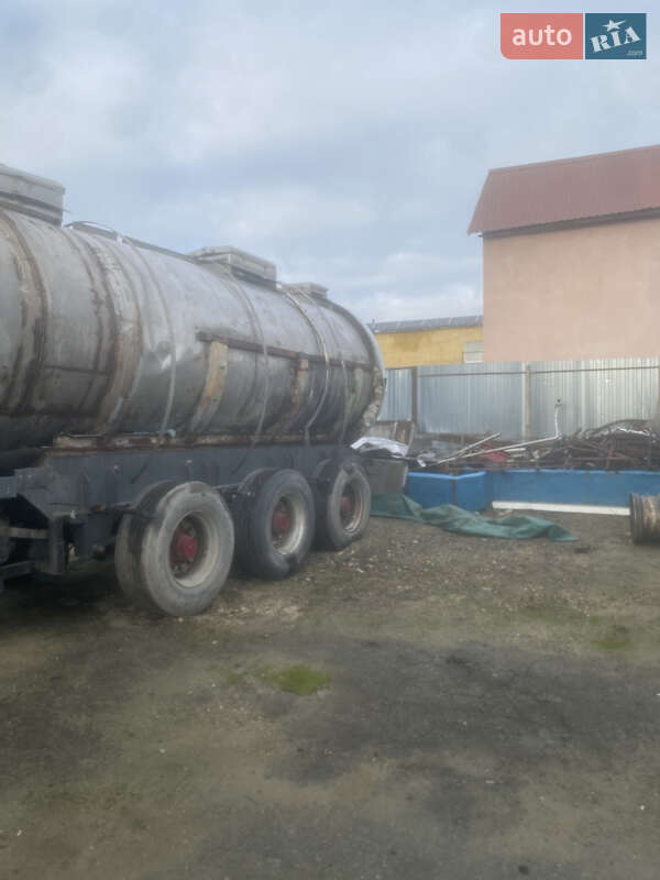 Цистерна полуприцеп Dijkstra DRVO 1982 в Городке