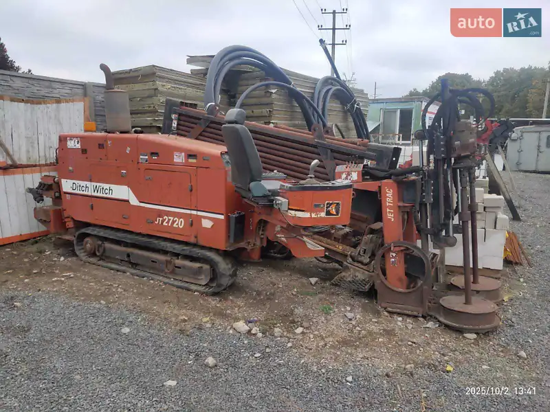 Ditch Witch JT 2001