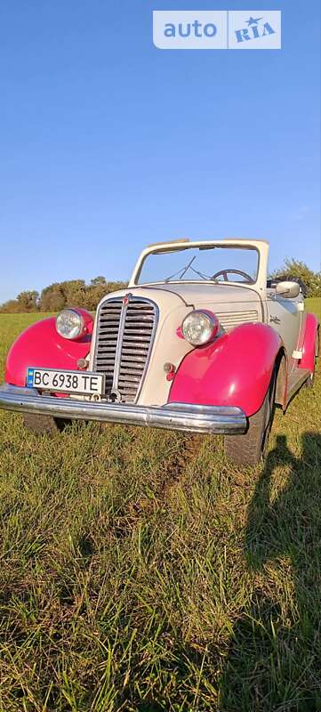 Кабріолет DKW F8 1939 в Львові
