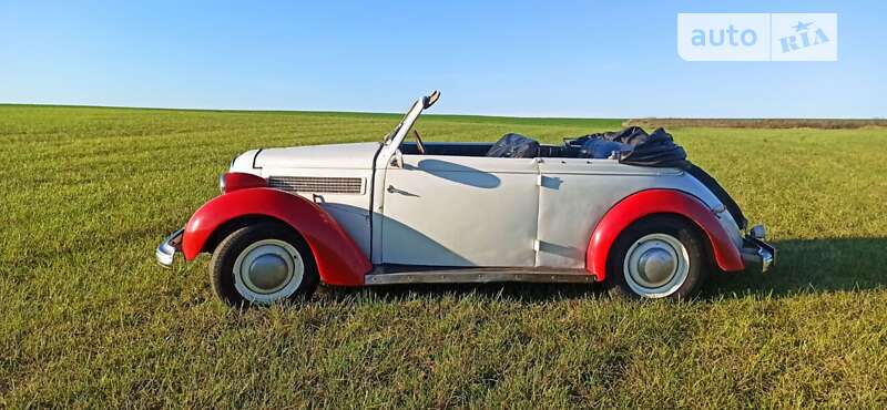 Кабріолет DKW F8 1939 в Львові