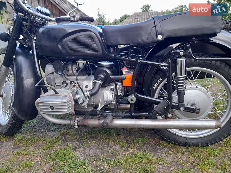 Мотоцикл Классик Днепр (КМЗ) 10-36 1981 в Борисполе фото 4 Мотоцикл Классик Днепр (КМЗ) 10-36 1981 в Борисполе
