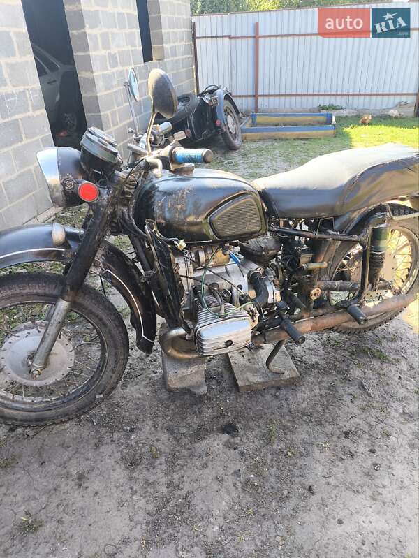 Мотоцикл с коляской Днепр (КМЗ) 10-36 1993 в Оржице