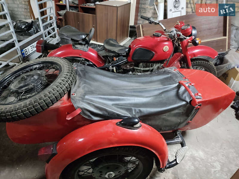 Мотоцикл з коляскою Днепр (КМЗ) Днепр-11 1994 в Полтаві