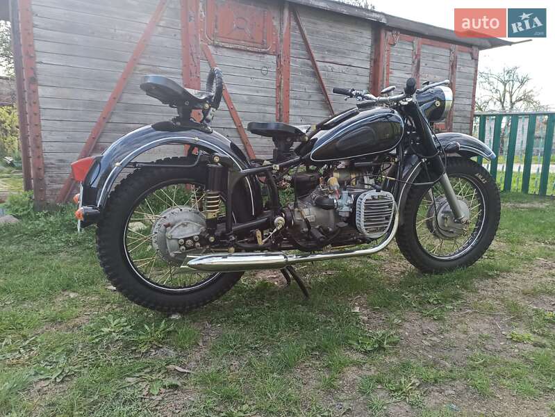 Мотоцикл Классік Днепр (КМЗ) Днепр-12 1981 в Баранівці