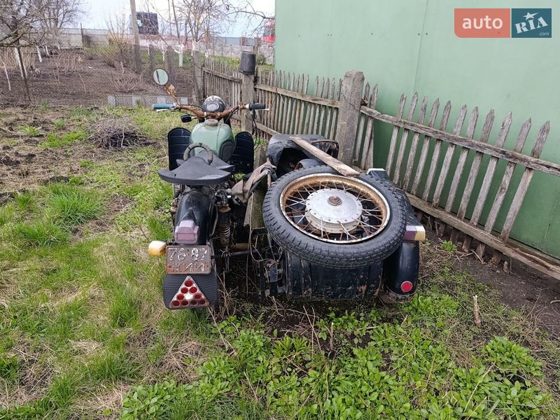 Мотоцикл Классик Днепр (КМЗ) Днепр-12 1986 в Попельне