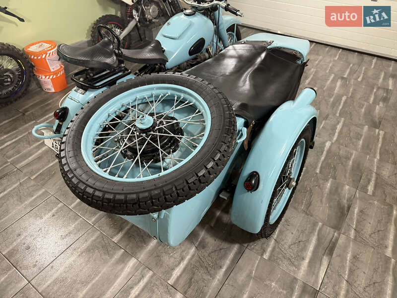 Мотоцикл с коляской Днепр (КМЗ) М-72 1961 в Киеве