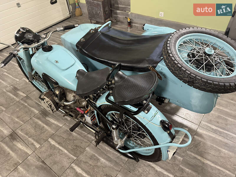 Мотоцикл с коляской Днепр (КМЗ) М-72 1961 в Киеве