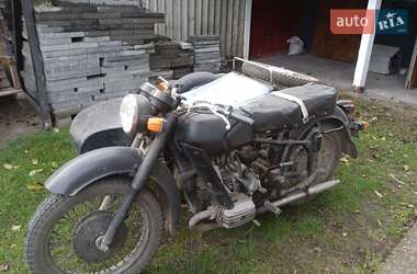 Трицикл Днепр (КМЗ) МТ-10 1976 в Вараше