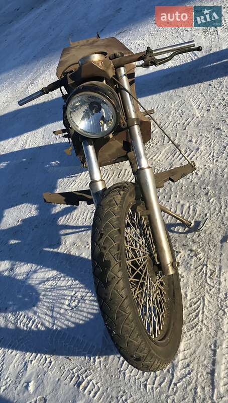 Боббер Дніпро (КМЗ) МТ-11 1987 в Черкасах