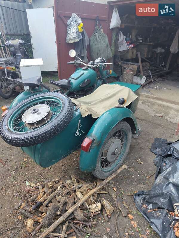 Мотоцикл з коляскою Дніпро (КМЗ) МТ-9 1971 в Балті