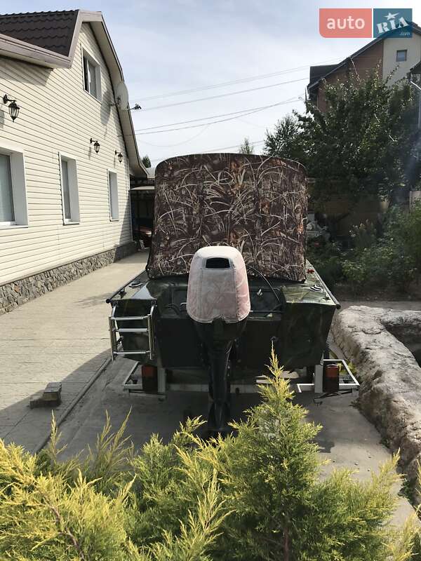 Катер Днепр 1 1980 в Дніпрі