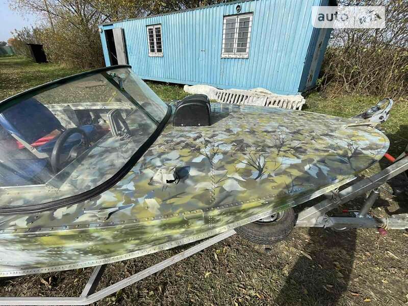 Катер Днепр 1 1978 в Полтаві