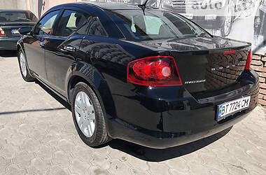 Седан Dodge Avenger 2013 в Херсоне