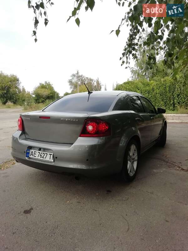 Седан Dodge Avenger 2012 в Днепре