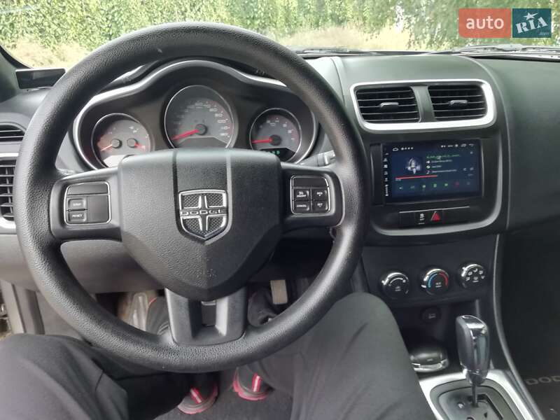 Седан Dodge Avenger 2012 в Днепре