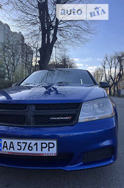 Седан Dodge Avenger 2012 в Киеве