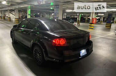 Седан Dodge Avenger 2012 в Киеве