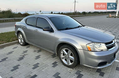 Седан Dodge Avenger 2013 в Хусте