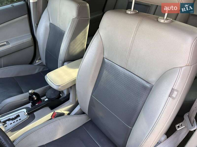 Седан Dodge Avenger 2008 в Изюме