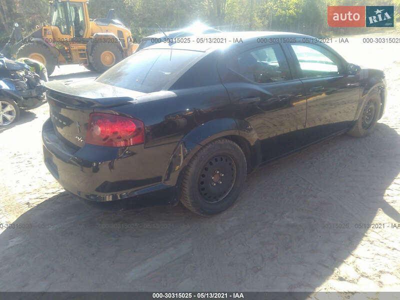 Седан Dodge Avenger 2013 в Києві