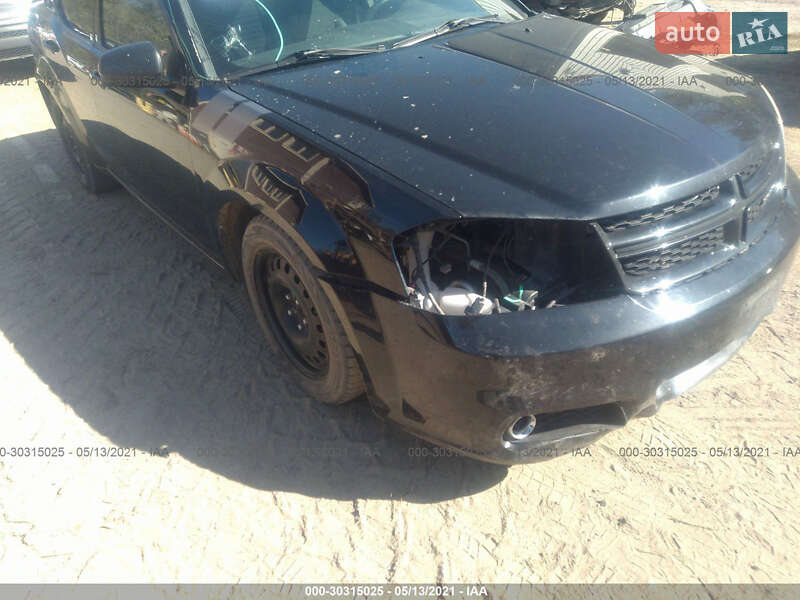 Седан Dodge Avenger 2013 в Києві