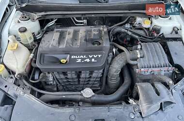Седан Dodge Avenger 2013 в 