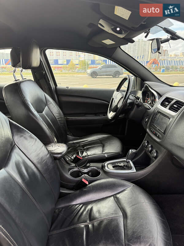 Седан Dodge Avenger 2012 в Киеве фото 10 Седан Dodge Avenger 2012 в Киеве