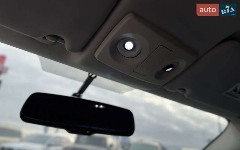 Седан Dodge Avenger 2008 в Мукачевому