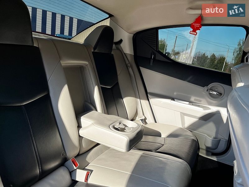 Седан Dodge Avenger 2010 в Шепетовке