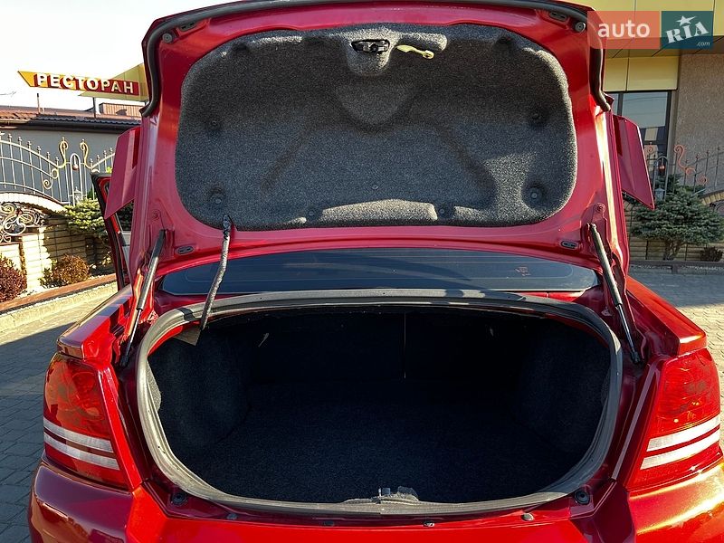 Седан Dodge Avenger 2010 в Шепетовке